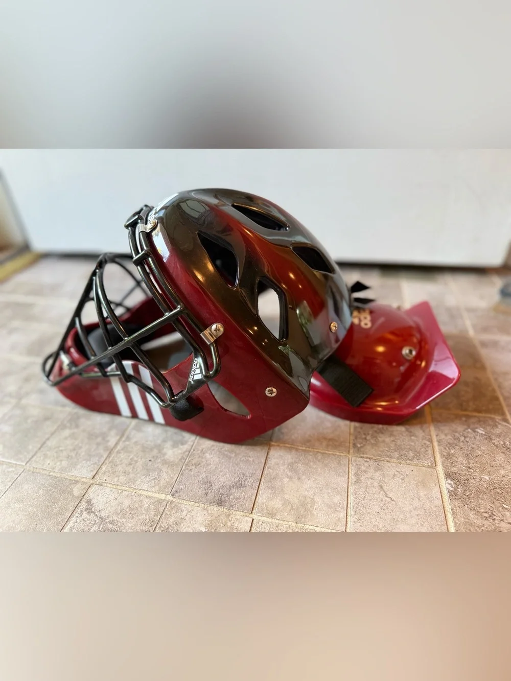 Adidas - Catcher’s Helmet